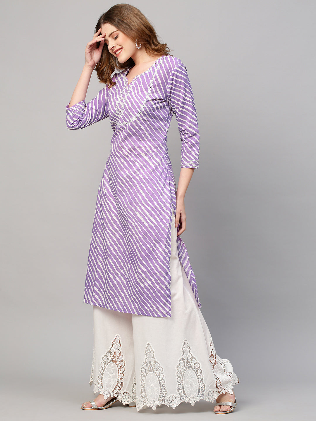 Leheriya Printed & Ethnic Embroidered Straight Fit Kurta - Purple