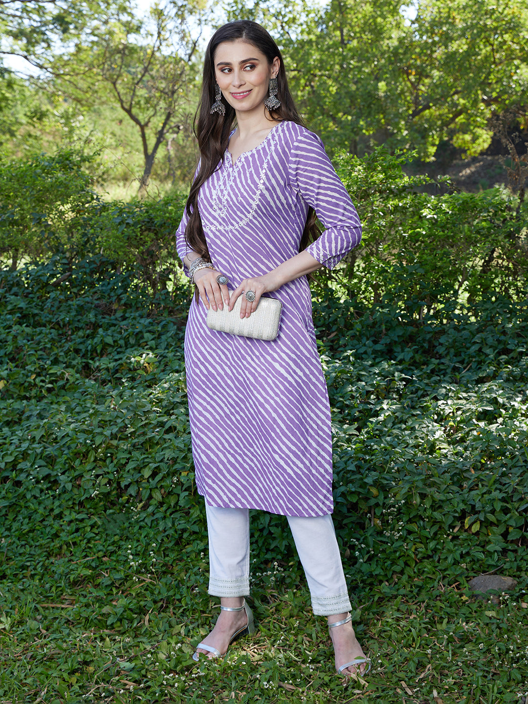 Leheriya Printed & Ethnic Embroidered Straight Fit Kurta - Purple