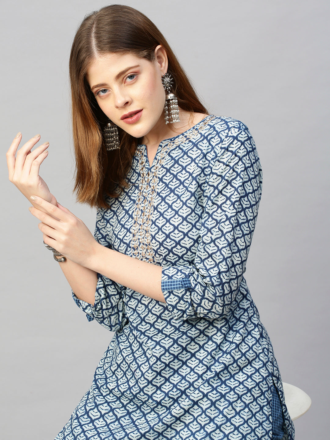 Ethnic Zari Embroidered Printed Kurta with Pants - Indigo Blue
