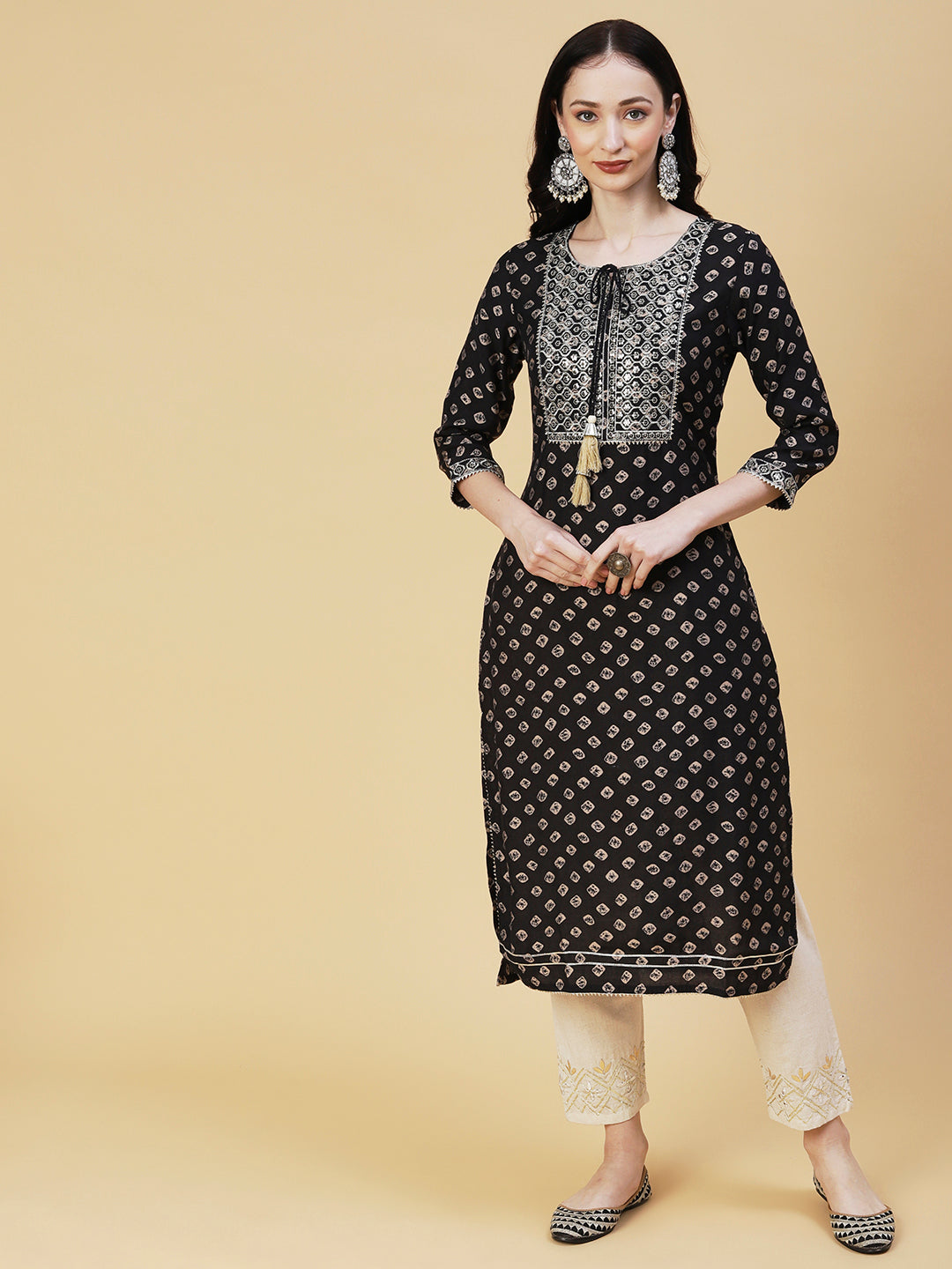 Bandhani Printed & Embroidered Straight Fit Kurta - Black
