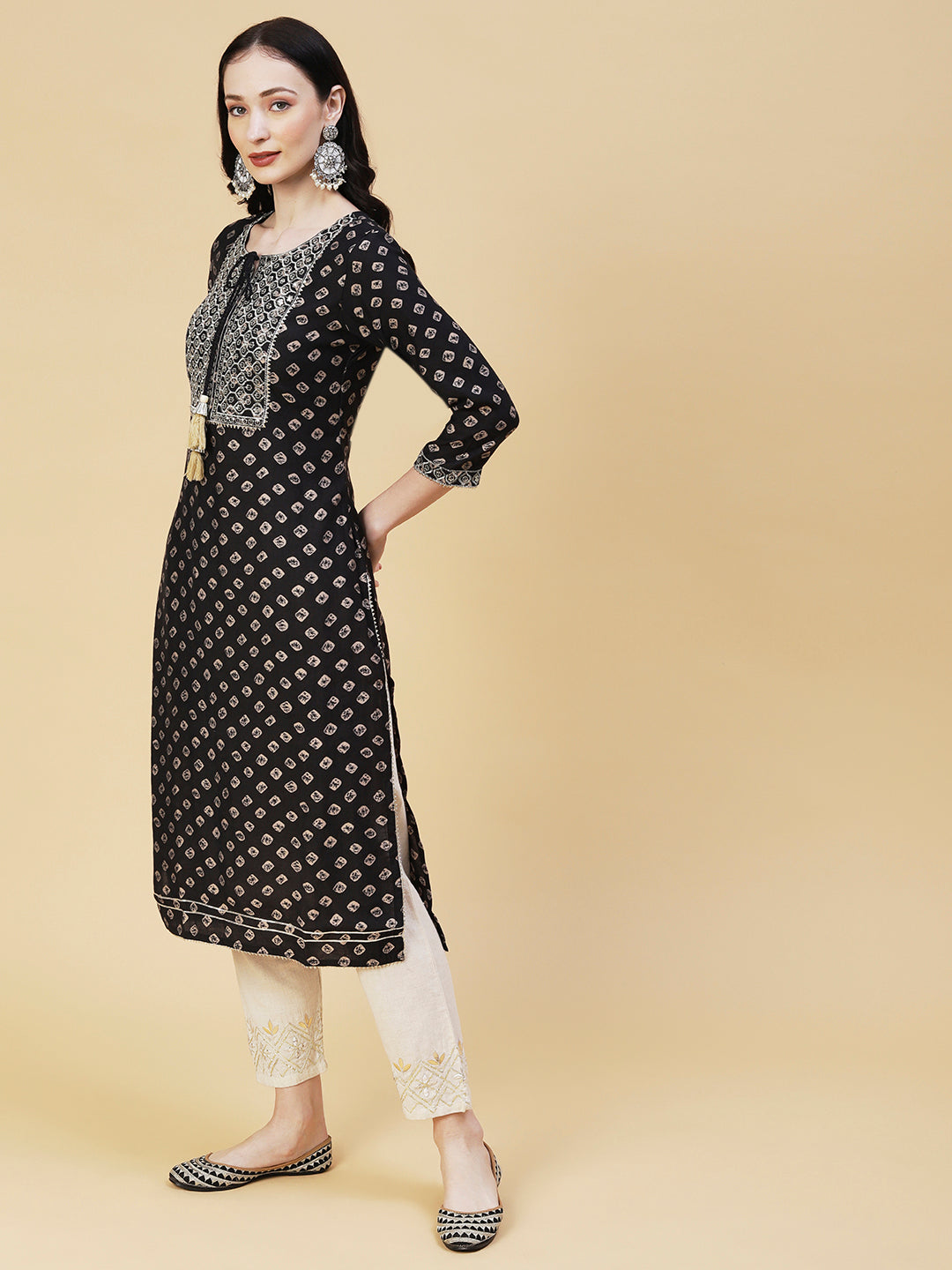 Bandhani Printed & Embroidered Straight Fit Kurta - Black