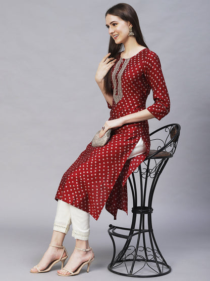 Bandhani Printed & Embroidered Straight Fit Kurta - Maroon