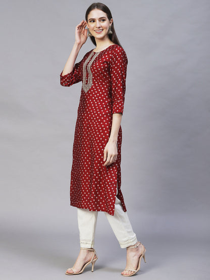 Bandhani Printed & Embroidered Straight Fit Kurta - Maroon