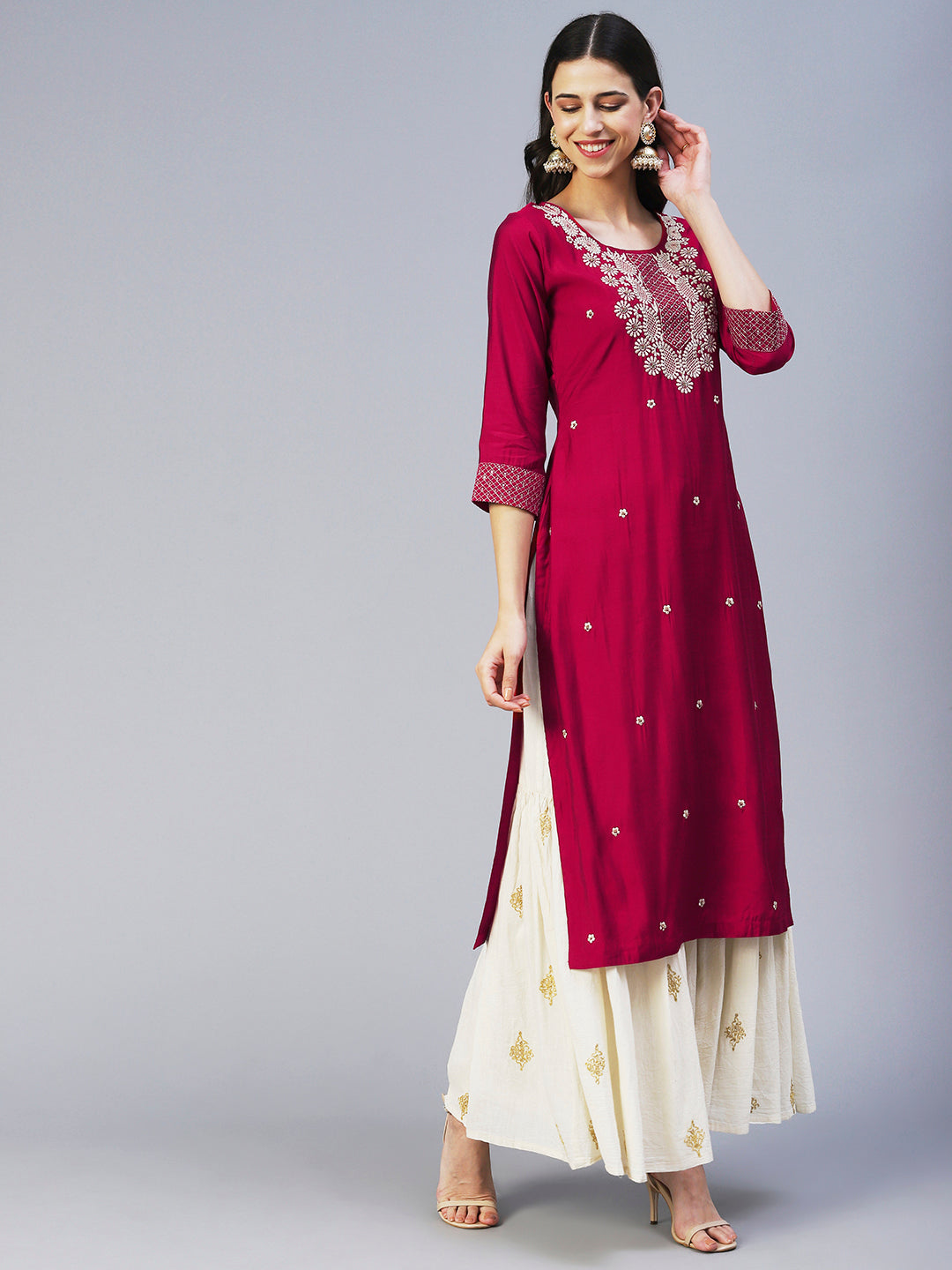 Solid Resham & Beads Embroidered Kurta - Red