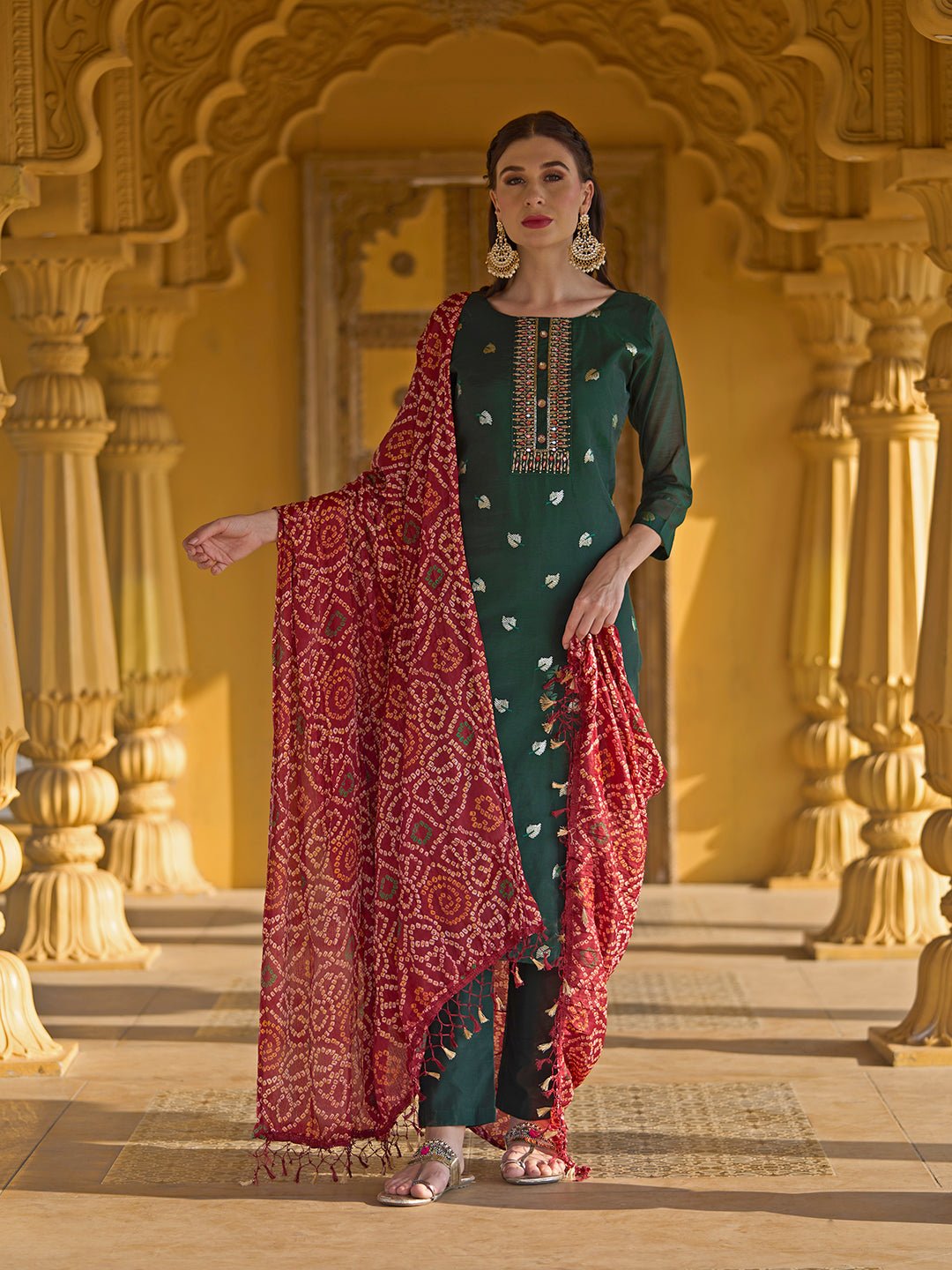 Solid Mirror & Sequins Embroidered Kurta With Pants & Bandhani Dupatta - Green