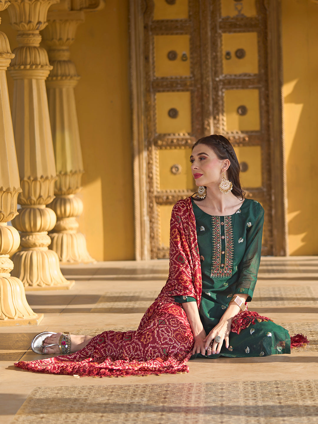 Solid Mirror & Sequins Embroidered Kurta With Pants & Bandhani Dupatta - Green