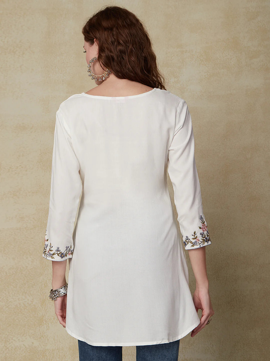 Solid Floral Embroidered Straight Fit Kurta - White