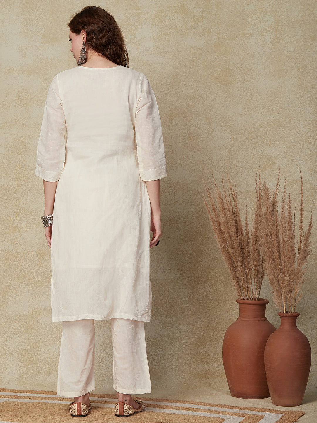 Solid Resham Embroidered Schiffili Work Kurta With Pants - Off White