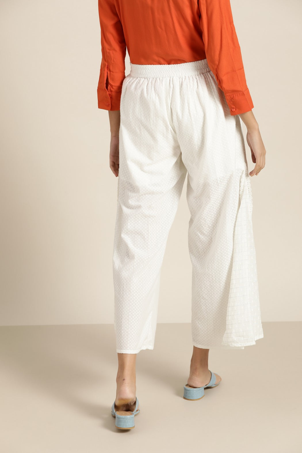 White Cotton Solid Cigarette Pants