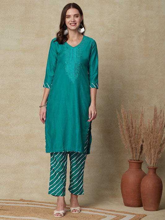 Solid Resham Embroidered Kurta With Lehriya Pants - Sea Green