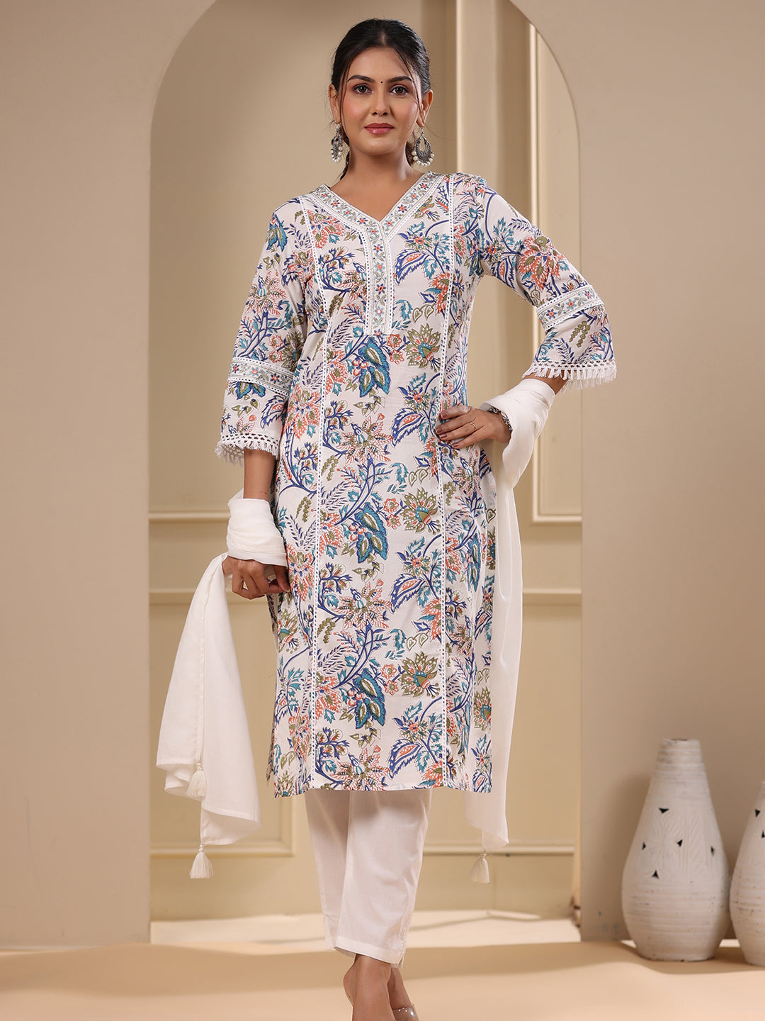 Ethnic Floral Printed Straight Fit Kurta with Pant & Dupatta - White