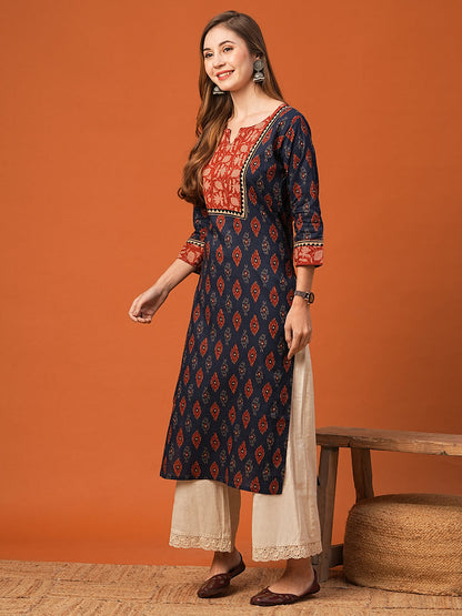 Ethnic Floral Printed & Kantha work Straight Fit Kurta - Navy Blue