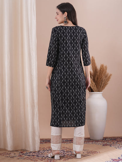 Ethnic Floral Embroidered & Checks Woven Straight Fit Kurta - Black