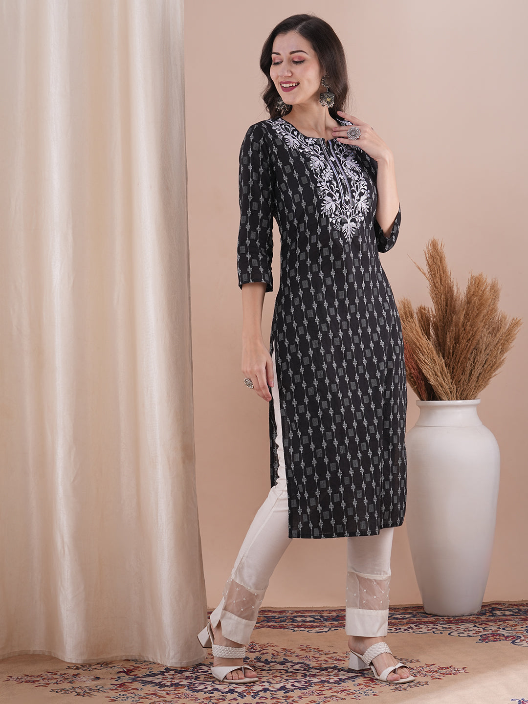 Ethnic Floral Embroidered & Checks Woven Straight Fit Kurta - Black