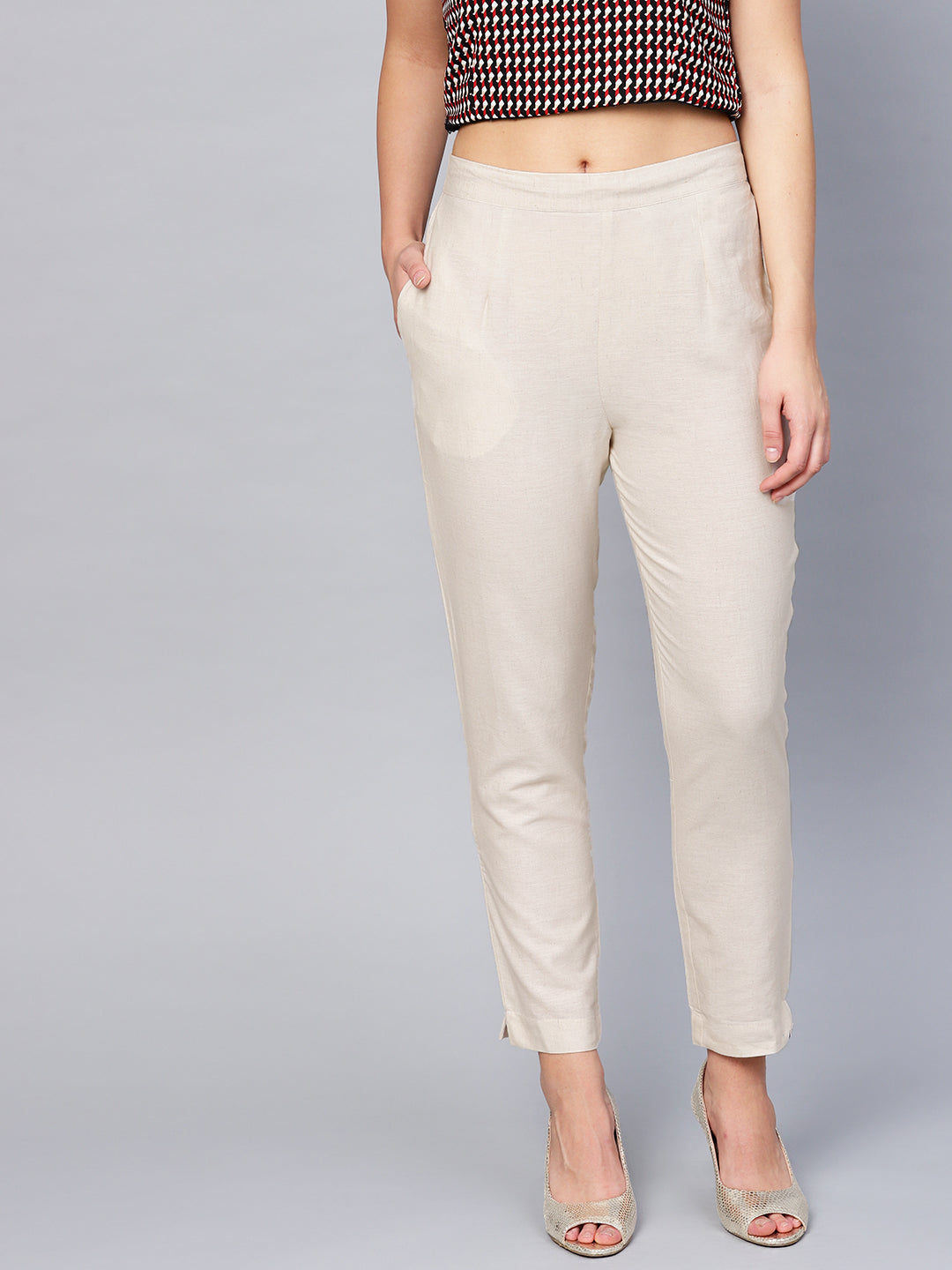 Off-White Cotton Solid Cigarette Pants