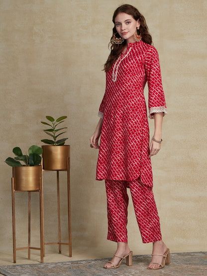 Lehriya Foil Printed Crochet lace Embellished Kurta with Pants - Fuchsia