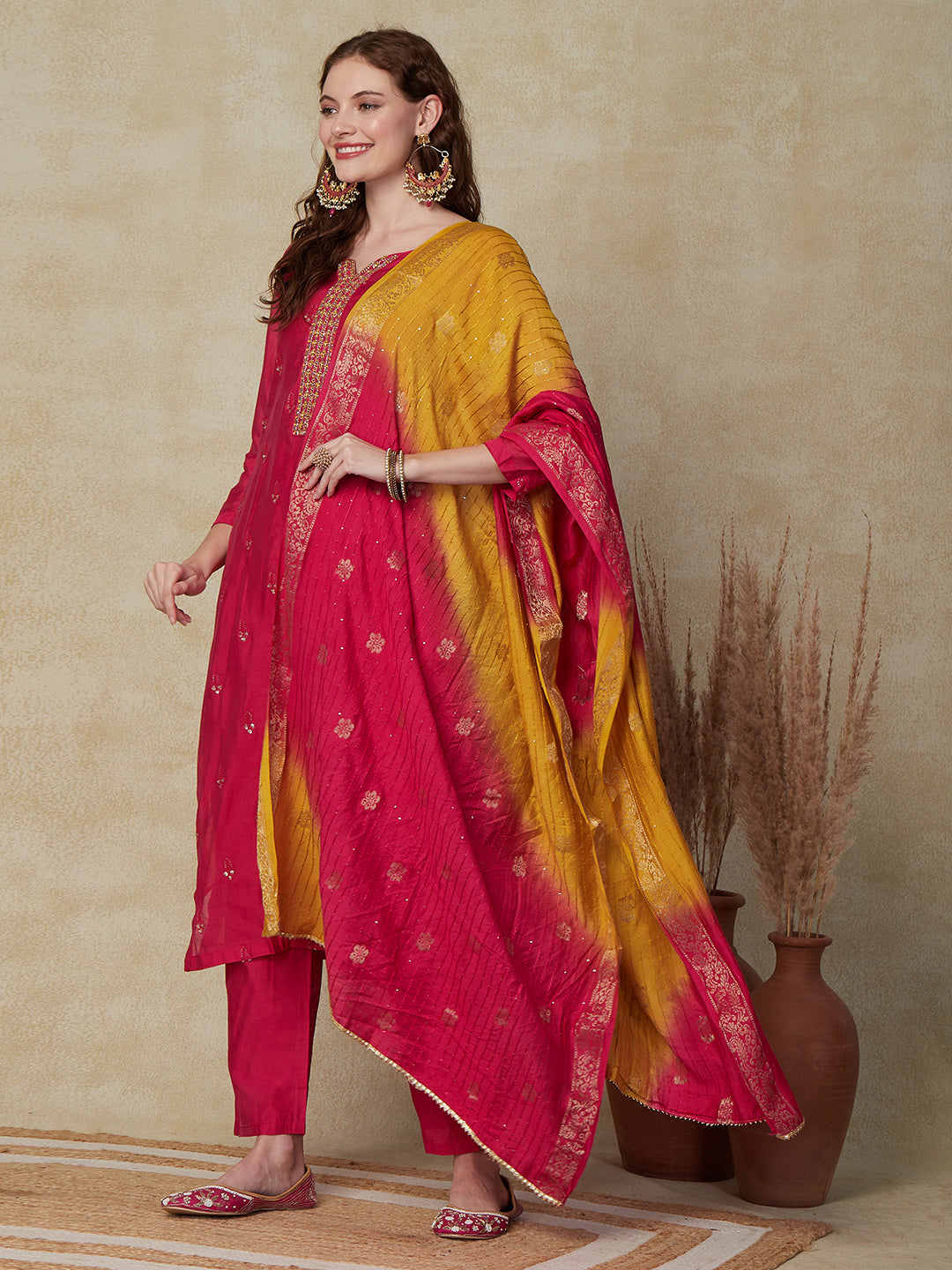 Solid Resham & Sequins Embroidered Kurta with Pants & Embroidered Jacquard Dupatta - Pink