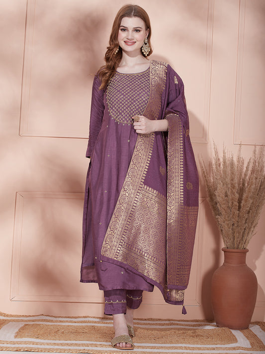 Solid Floral Hand Embroidered Straight Fit Kurta With Pant & Dupatta - Lavender