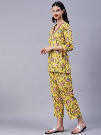 Floral Printed Short Kurti With Pants - Multi