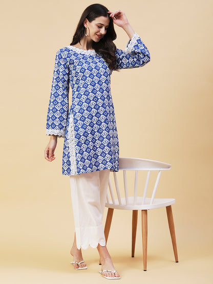 Ethnic Checks Printed Straight Fit Kurta with Pant - Blue