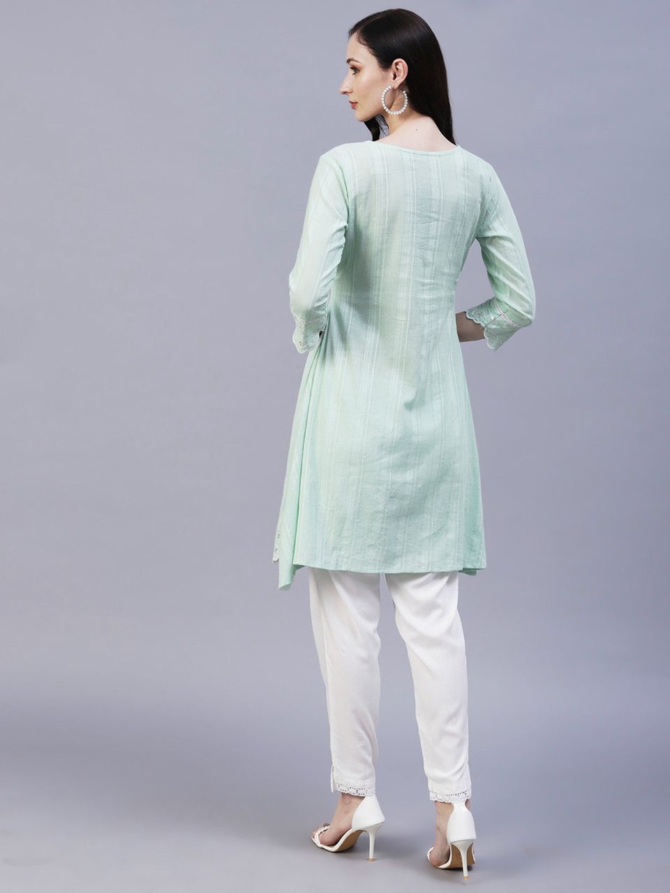 Solid Floral Embroidered Scalloped Hem A-Line Kurta with Pant - Mint Green