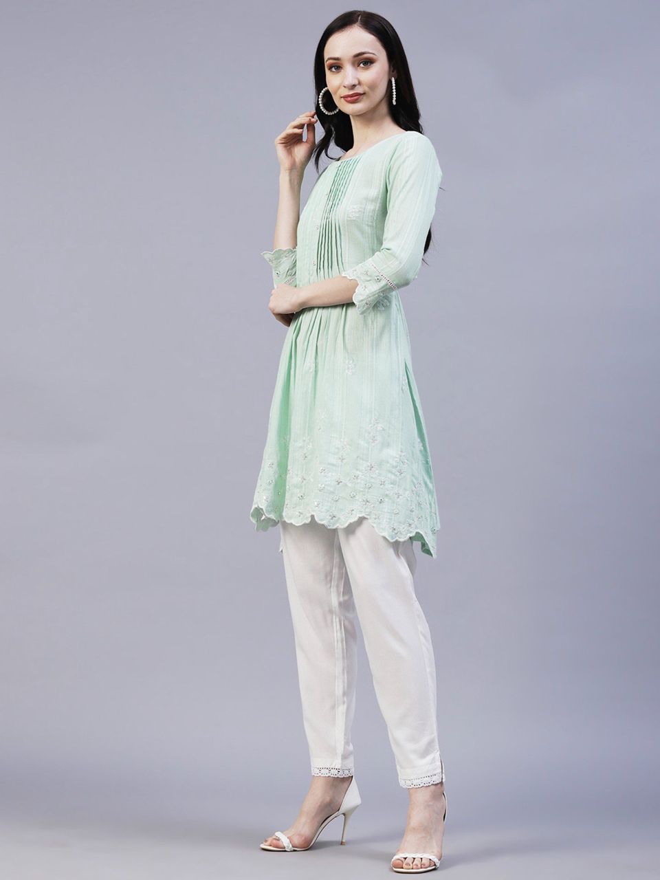 Solid Floral Embroidered Scalloped Hem A-Line Kurta with Pant - Mint Green