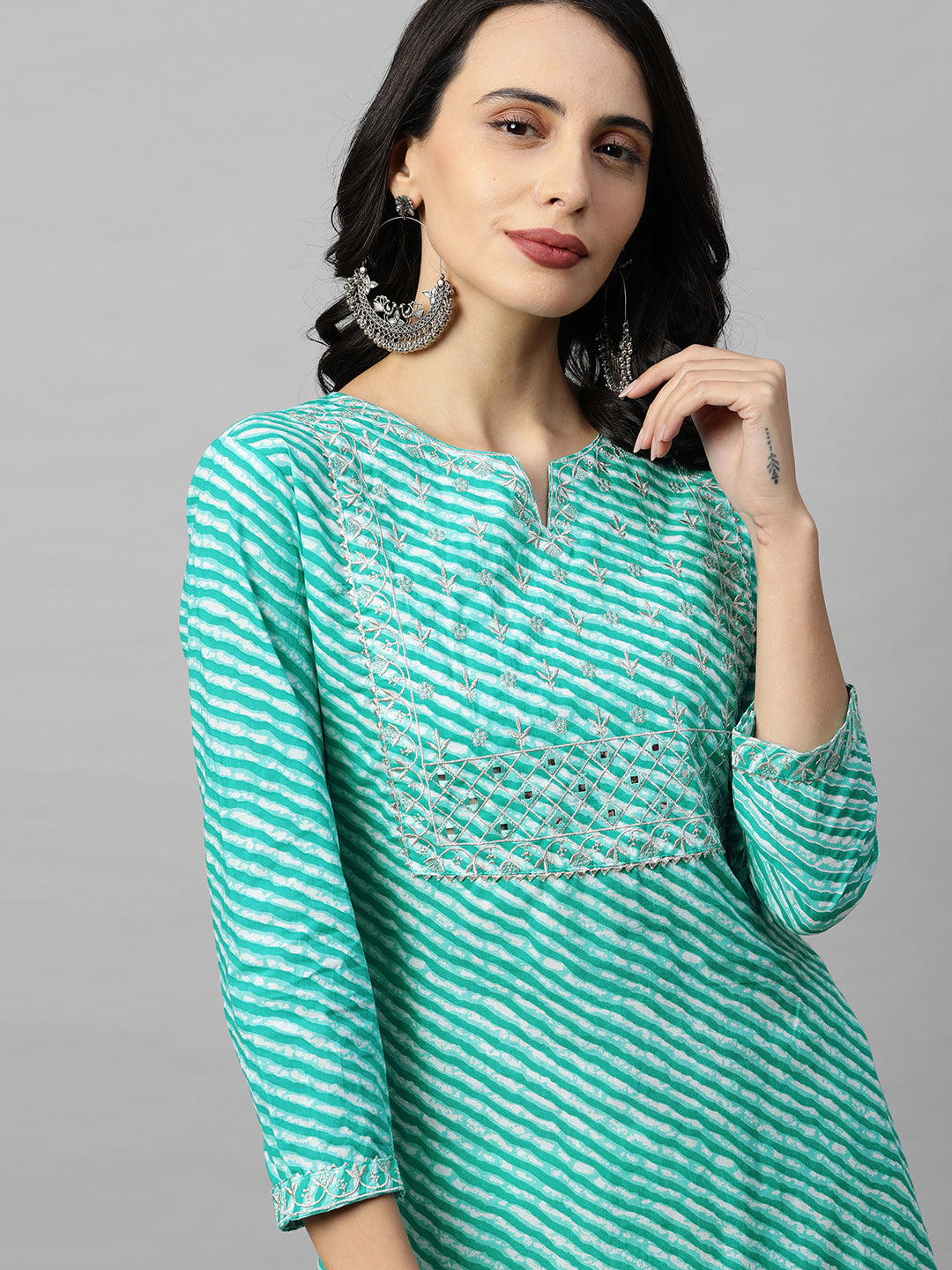 Leheriya Printed & Zari Embroidered Straight Kurta - Sea Green