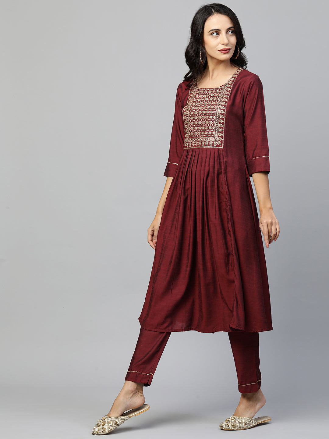 Zari Embroidered Pleated Flare Kurta & Solid Pant - Maroon