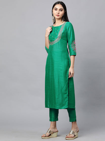 Floral Embroidered Kurta with Solid Pant with Bandhani Dupatta - Green