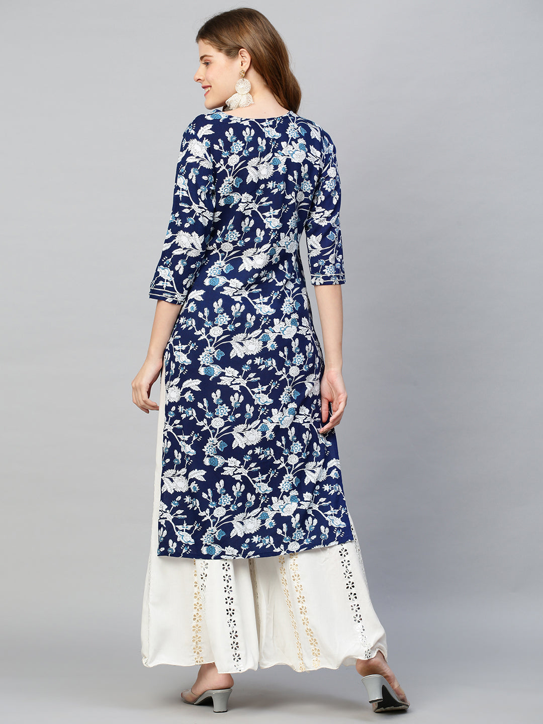 Zari Embroidered Floral Printed Straight Fit Kurta - Dark Blue