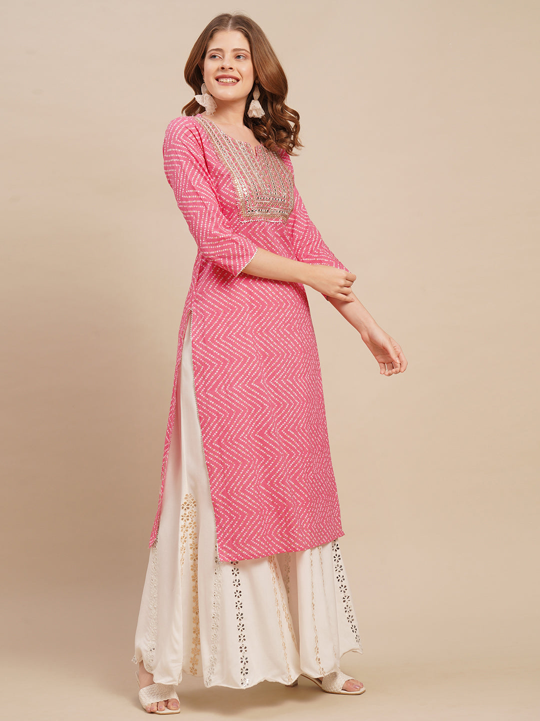 Bandhani Printed & Zari Embroidered Straight Fit Kurta - Pink