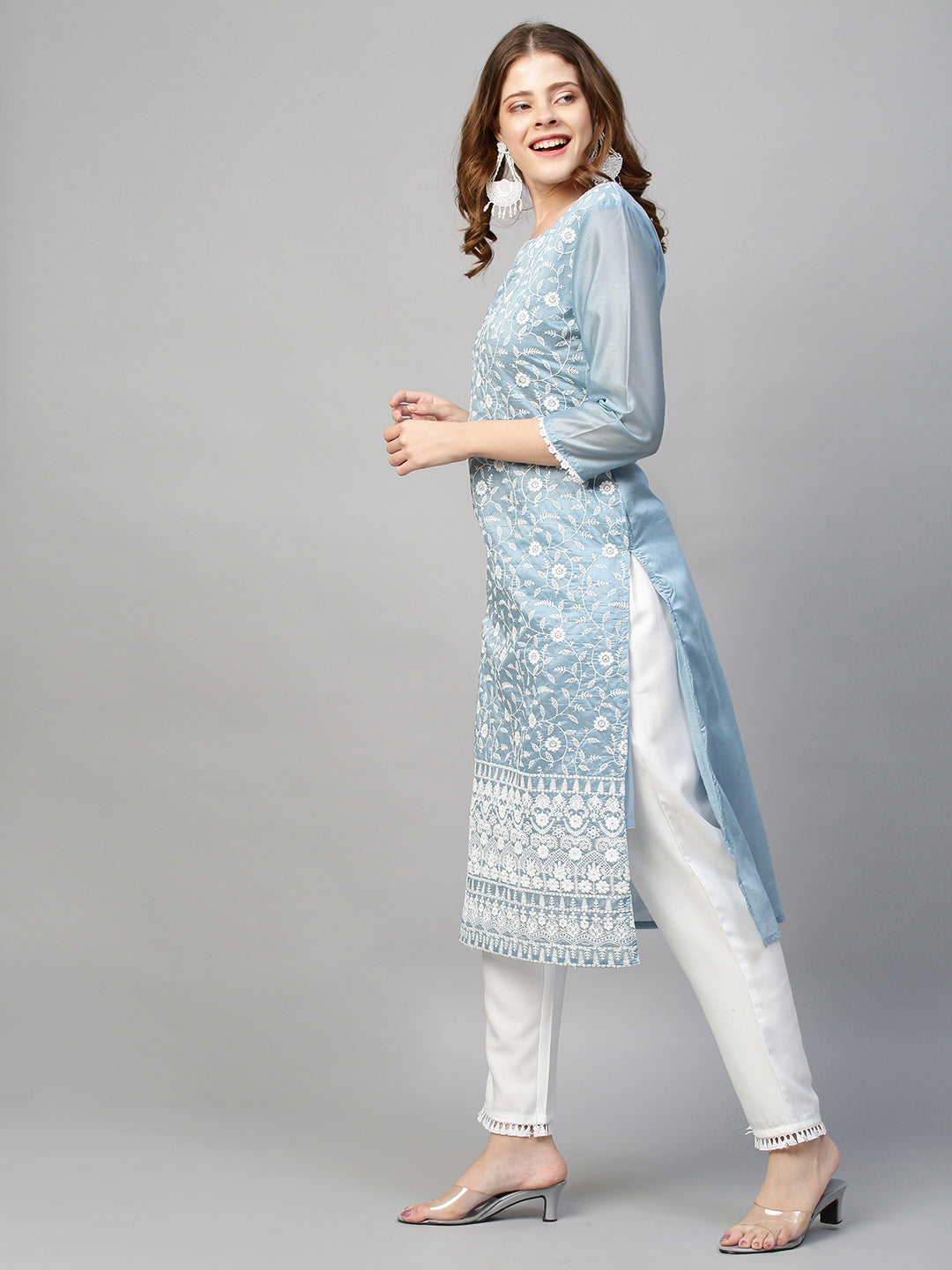 Floral Chikankari Embroidered Straight Fit Kurta & Pants - Powder Blue