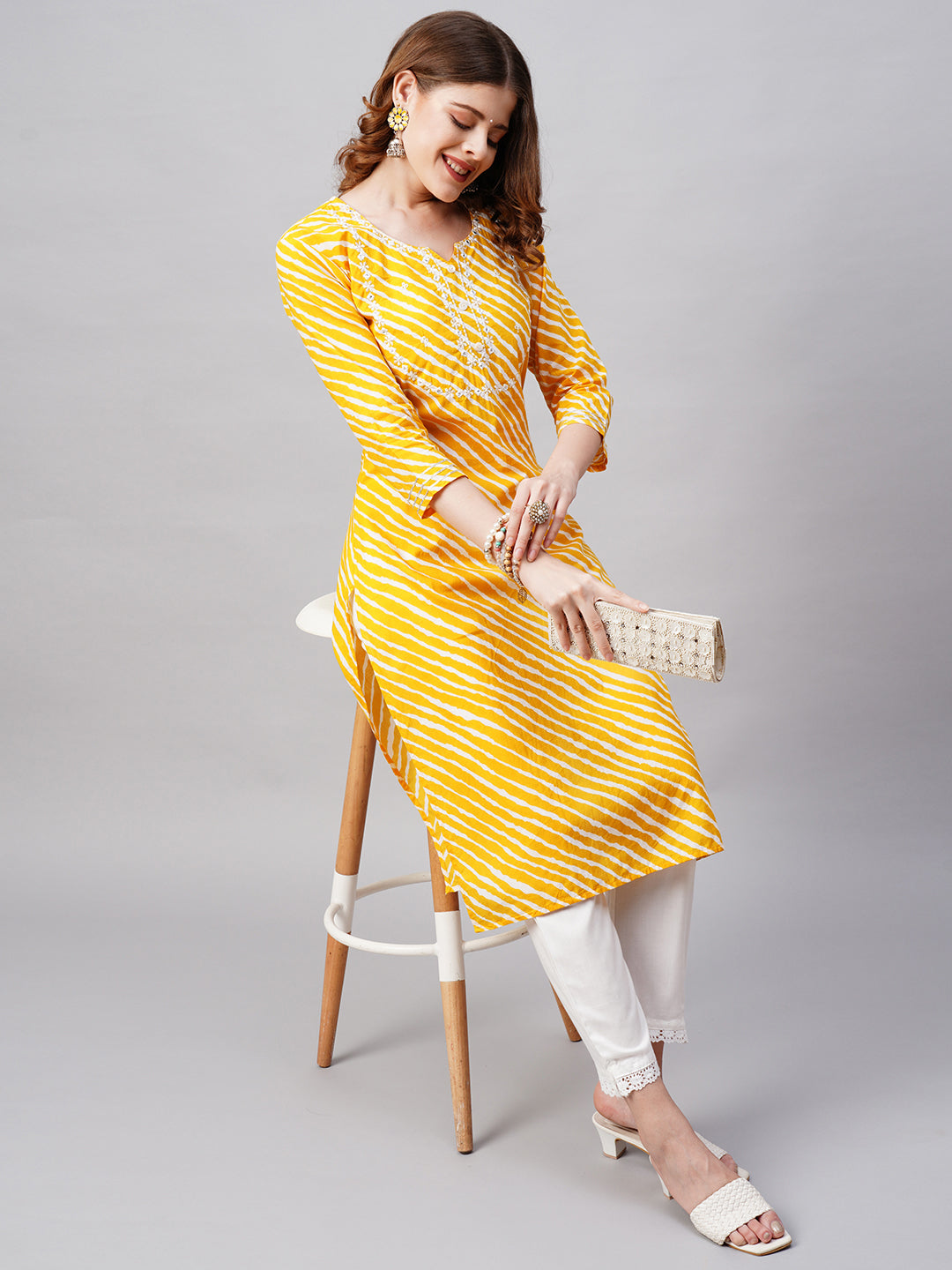 Leheriya Printed & Ethnic Embroidered Straight Fit Kurta - Yellow