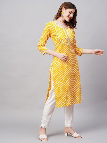 Leheriya Printed & Ethnic Embroidered Straight Fit Kurta - Yellow