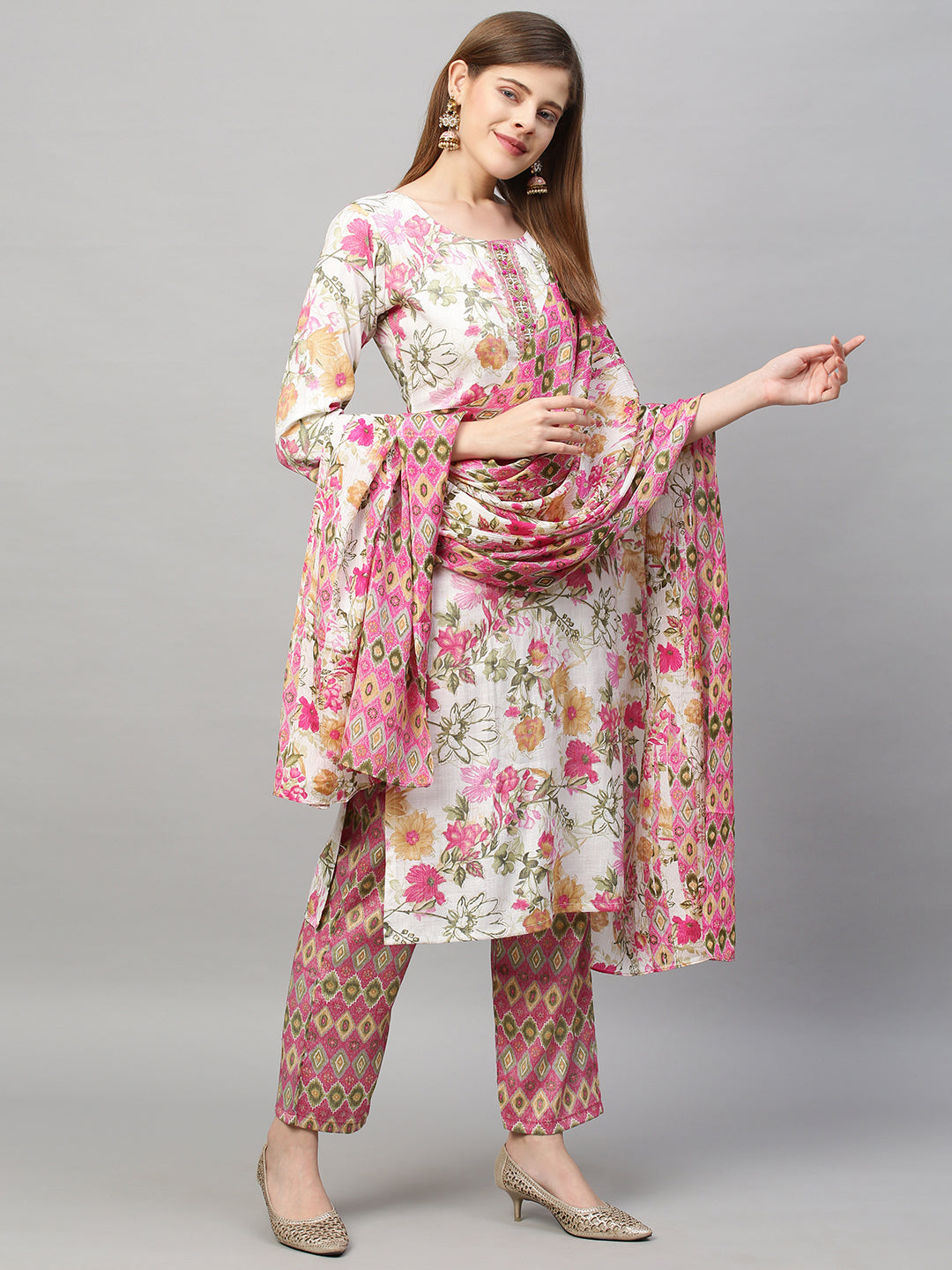 Floral Printed Straight Fit Kurta with Pants and Dupatta - White