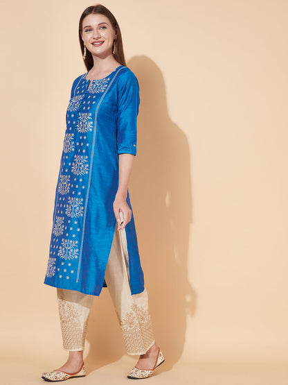 Floral Embroidered Straight Fit Kurta - Blue