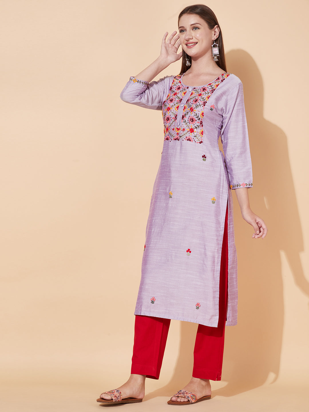 Floral Hand Embroidered Straight Fit Kurta - Light Purple
