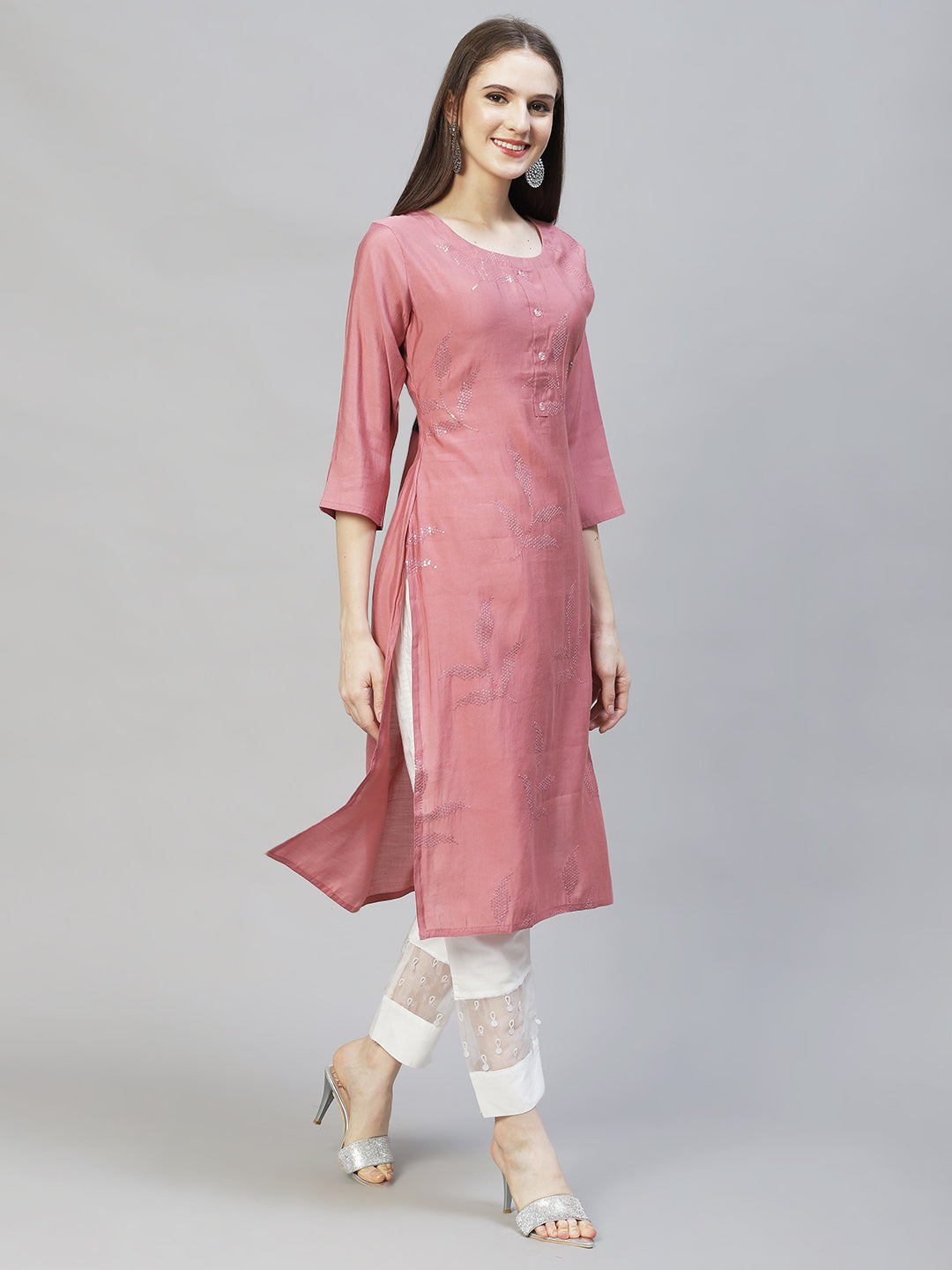 Floral Embroidered Straight Fit Kurta - Pink