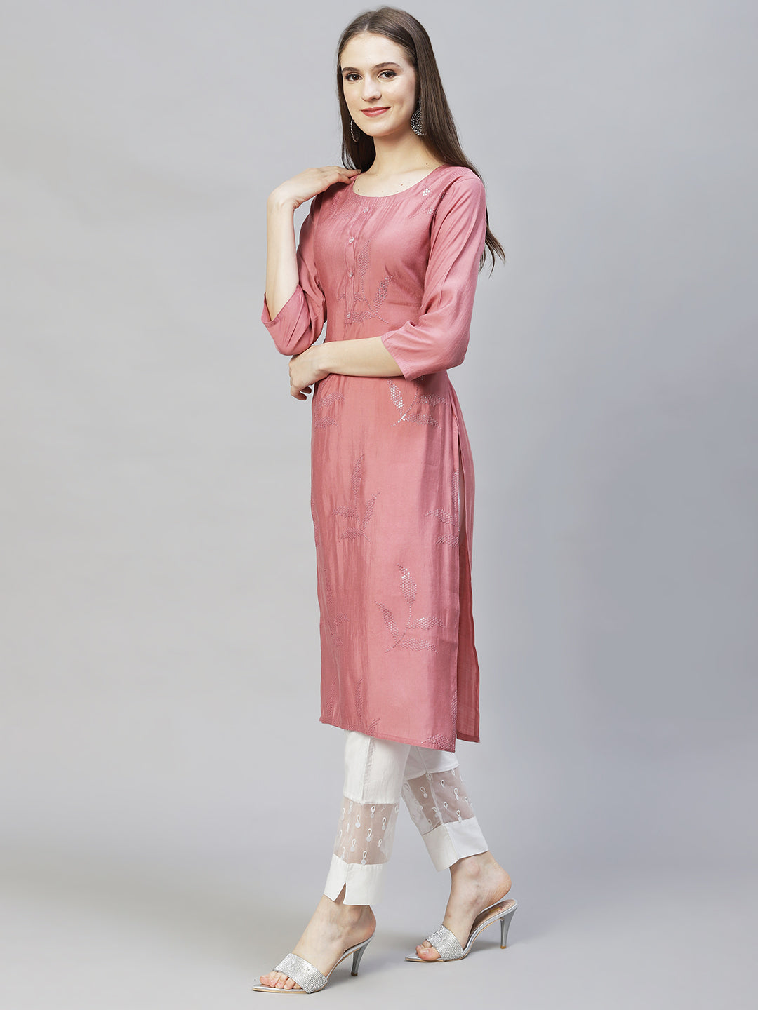 Floral Embroidered Straight Fit Kurta - Pink