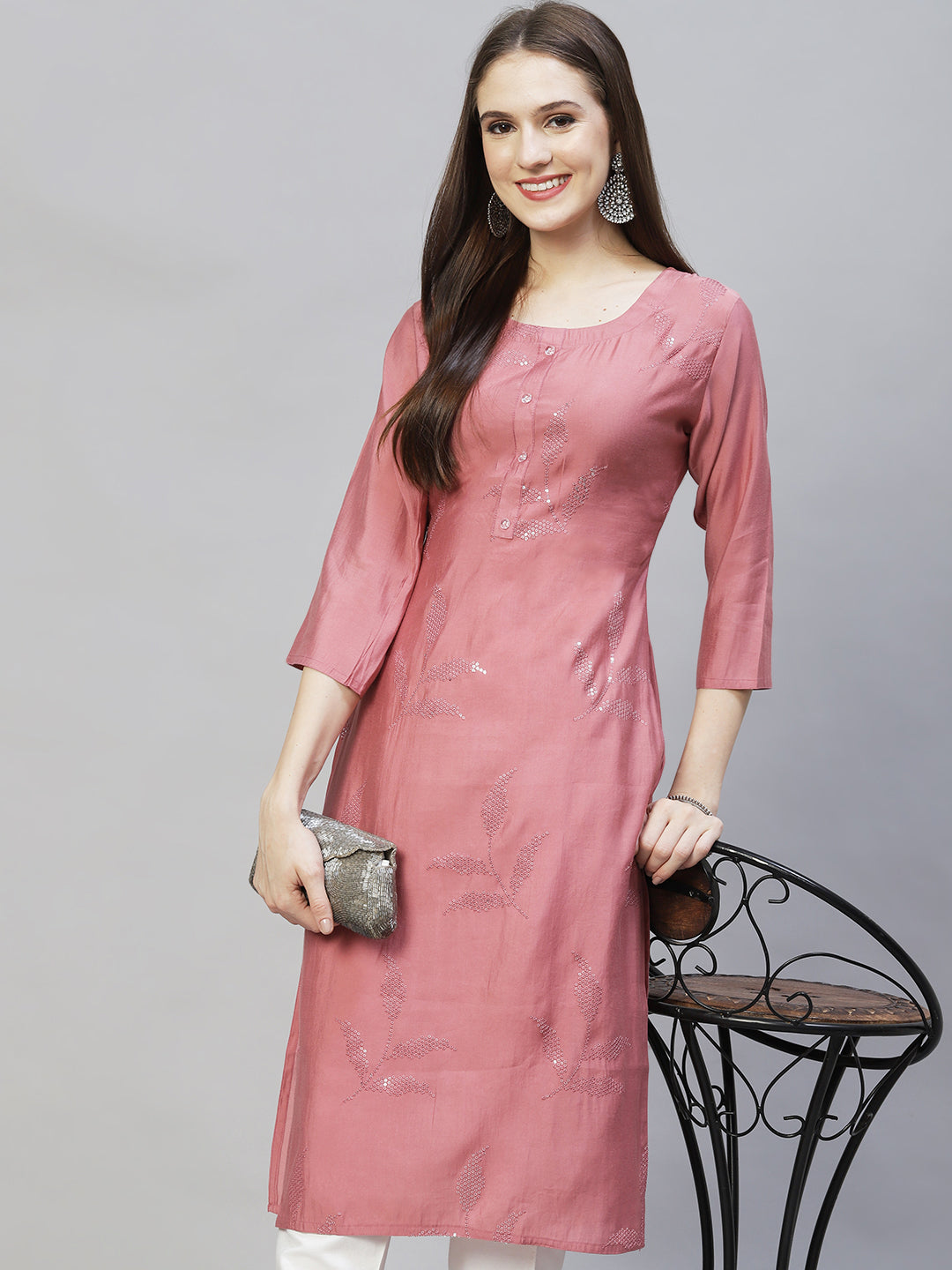 Floral Embroidered Straight Fit Kurta - Pink