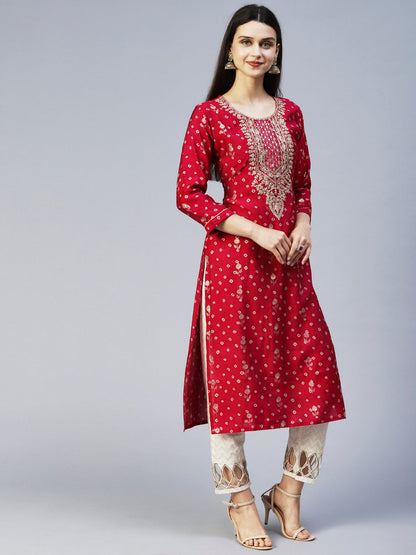 Bandhani Printed & Embroidered Straight Fit Kurta - Magenta
