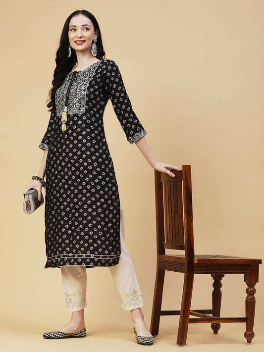 Bandhani Printed & Embroidered Straight Fit Kurta - Black