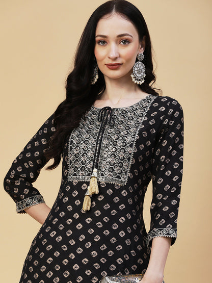Bandhani Printed & Embroidered Straight Fit Kurta - Black