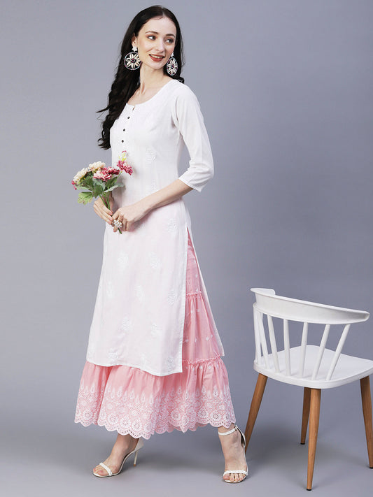 Solid Floral & Paisley Chikankari Embroidered Kurta - White