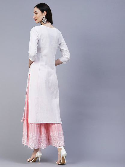 Solid Floral & Paisley Chikankari Embroidered Kurta - White